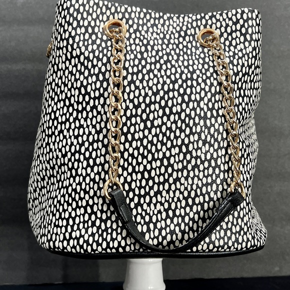 Betsey Johnson Yellow & Black Polka Dot Bow Tote - Picture 3 of 11